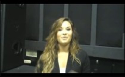 Demi Lovato Teases Some Of Her Tour Dances (29)