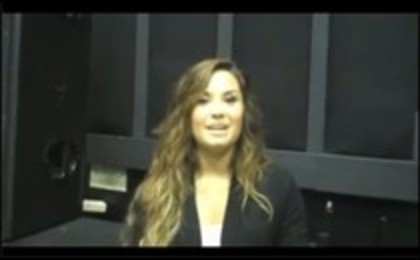 Demi Lovato Teases Some Of Her Tour Dances (30)