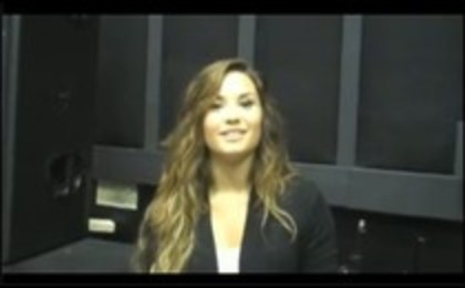 Demi Lovato Teases Some Of Her Tour Dances (31)