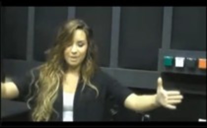 Demi Lovato Teases Some Of Her Tour Dances (65)