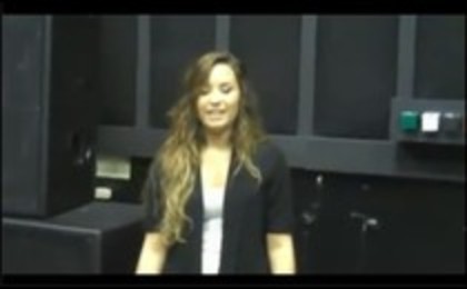 Demi Lovato Teases Some Of Her Tour Dances (69)