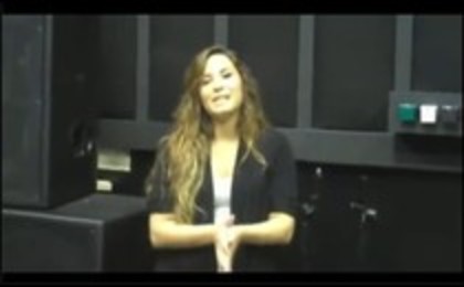 Demi Lovato Teases Some Of Her Tour Dances (77)