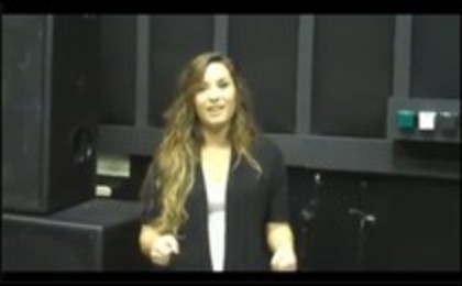 Demi Lovato Teases Some Of Her Tour Dances (81)