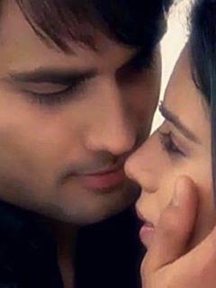 522077_217502675020909_100002835336654_316719_1110806552_n - AbhiYa