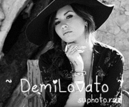  - o_O - Demii Lovato O_o