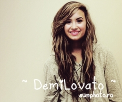 tumblr_llcojbQnLF1qavugmo1_500_thumb - o_O - Demii Lovato O_o