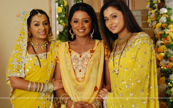 33188-ragini-with-sadhna-and-malti - x-Concurs 1-x