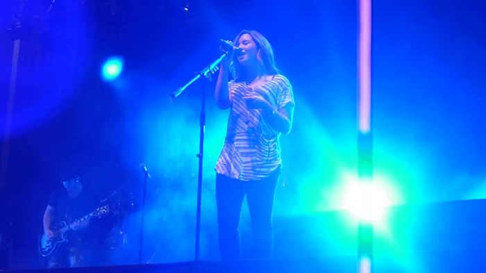 My Love Is Like A Star - Demi Lovato - Panama City_ April 13th. 0008 - Demi - Singing My Love Like A Star Live In Panama City