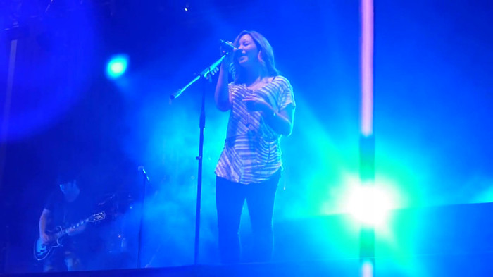 My Love Is Like A Star - Demi Lovato - Panama City_ April 13th. 0019 - Demi - Singing My Love Like A Star Live In Panama City
