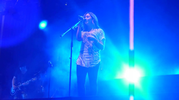 My Love Is Like A Star - Demi Lovato - Panama City_ April 13th. 0033