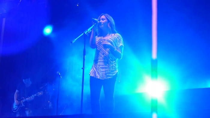 My Love Is Like A Star - Demi Lovato - Panama City_ April 13th. 0039 - Demi - Singing My Love Like A Star Live In Panama City