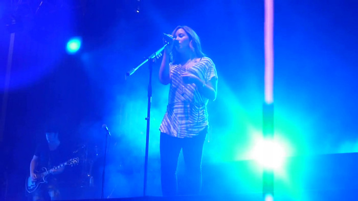 My Love Is Like A Star - Demi Lovato - Panama City_ April 13th. 0064 - Demi - Singing My Love Like A Star Live In Panama City