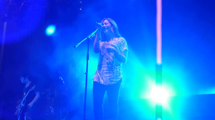 My Love Is Like A Star - Demi Lovato - Panama City_ April 13th. 0144 - Demi - Singing My Love Like A Star Live In Panama City