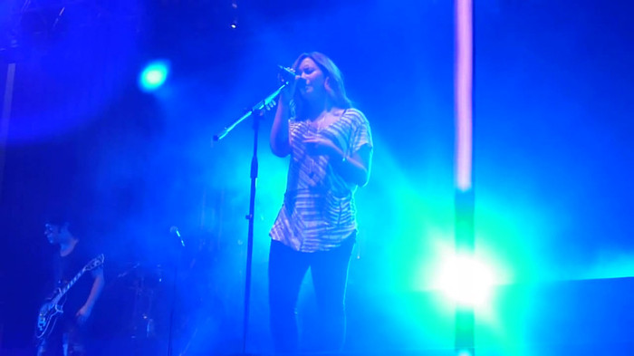 My Love Is Like A Star - Demi Lovato - Panama City_ April 13th. 0168