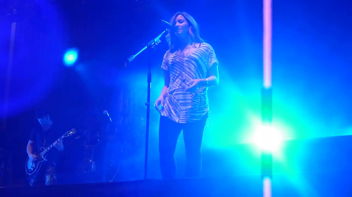 My Love Is Like A Star - Demi Lovato - Panama City_ April 13th. 0297