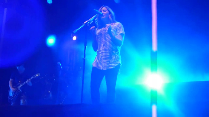 My Love Is Like A Star - Demi Lovato - Panama City_ April 13th. 0328 - Demi - Singing My Love Like A Star Live In Panama City