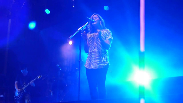 My Love Is Like A Star - Demi Lovato - Panama City_ April 13th. 0343 - Demi - Singing My Love Like A Star Live In Panama City