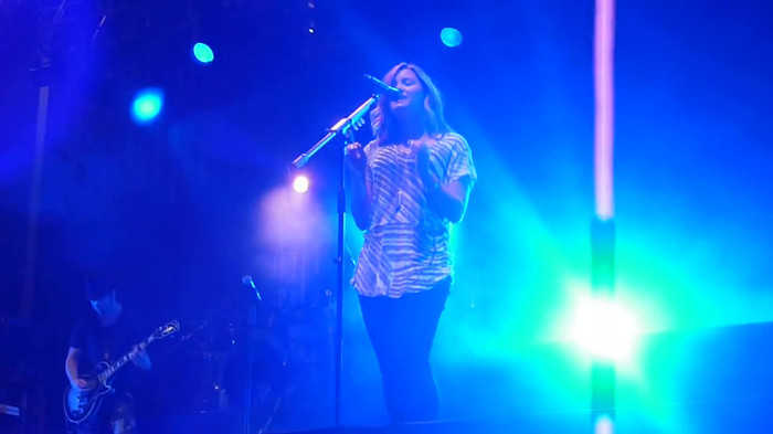 My Love Is Like A Star - Demi Lovato - Panama City_ April 13th. 0350 - Demi - Singing My Love Like A Star Live In Panama City