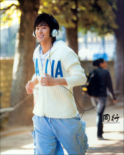 1195573693_1195557149_009_DH