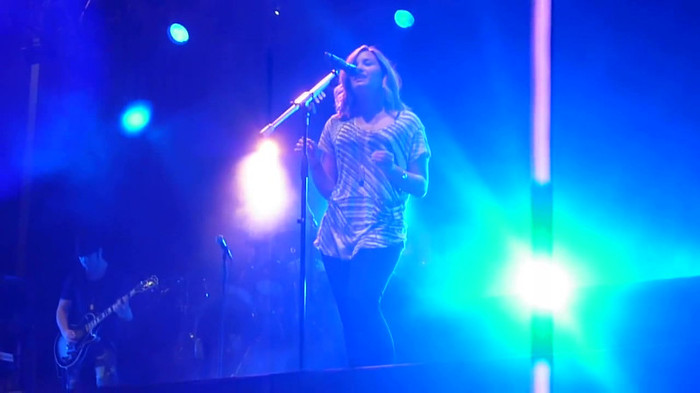 My Love Is Like A Star - Demi Lovato - Panama City_ April 13th. 0381