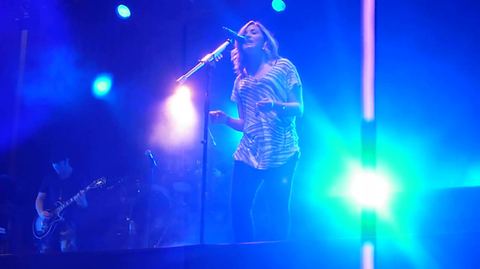 My Love Is Like A Star - Demi Lovato - Panama City_ April 13th. 0410 - Demi - Singing My Love Like A Star Live In Panama City