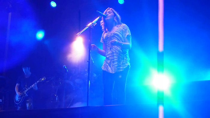 My Love Is Like A Star - Demi Lovato - Panama City_ April 13th. 0420