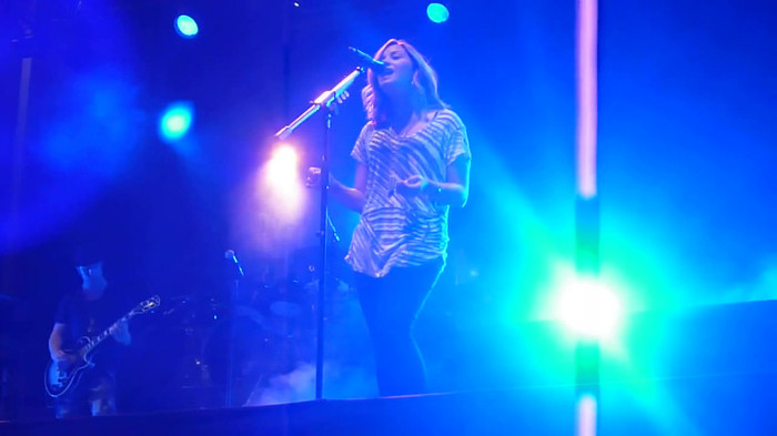 My Love Is Like A Star - Demi Lovato - Panama City_ April 13th. 0454