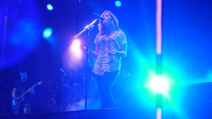 My Love Is Like A Star - Demi Lovato - Panama City_ April 13th. 0458