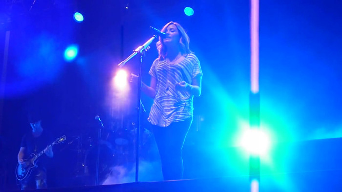 My Love Is Like A Star - Demi Lovato - Panama City_ April 13th. 0474 - Demi - Singing My Love Like A Star Live In Panama City