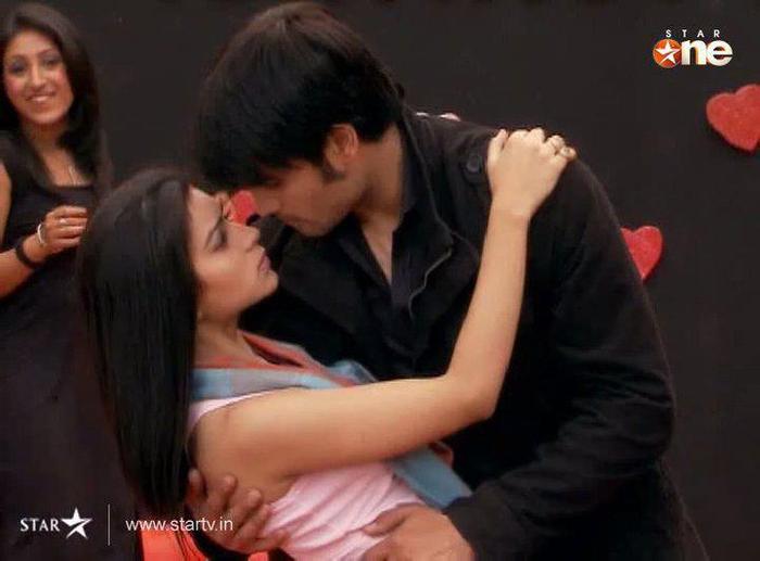 521582_332861280106749_128078377251708_949726_733934499_n - Abhiya