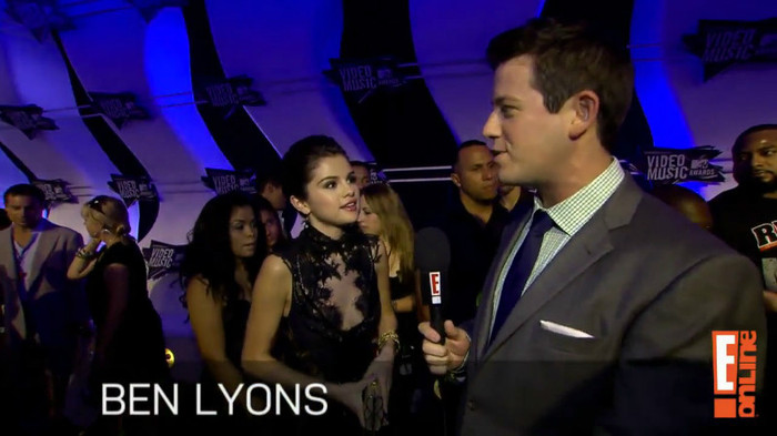 bscap0003 - Selena Gomez-2011 VMAs Interview