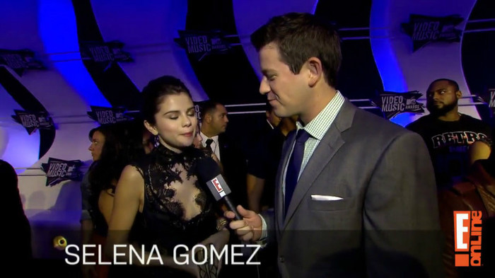 bscap0012 - Selena Gomez-2011 VMAs Interview