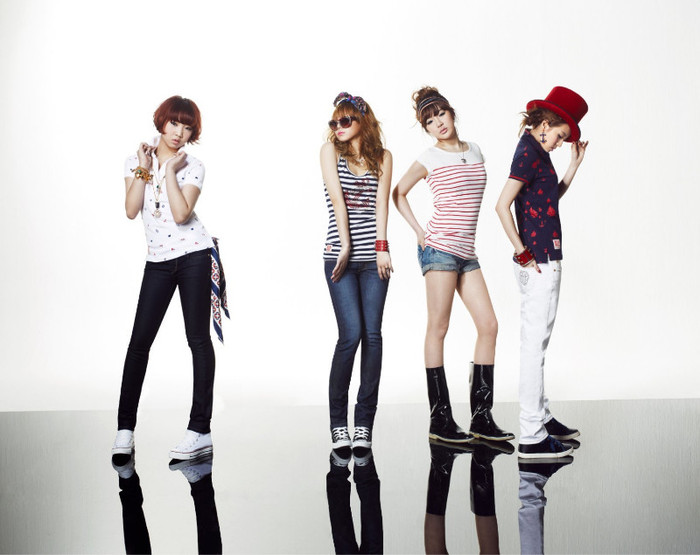 -photo-shoot-2ne1-kfashion-24686601-1639-1300