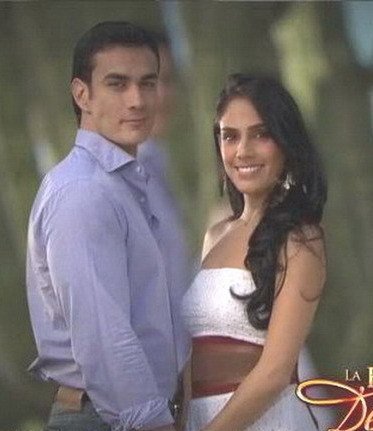 64439900_ZLIGLNJ - xxDavid Zepeda si Sandra Echeverriaxx