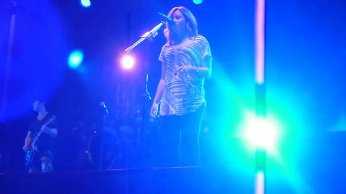 My Love Is Like A Star - Demi Lovato - Panama City_ April 13th. 1506 - Demi - Singing My Love Like A Star Live In Panama City Part oo3