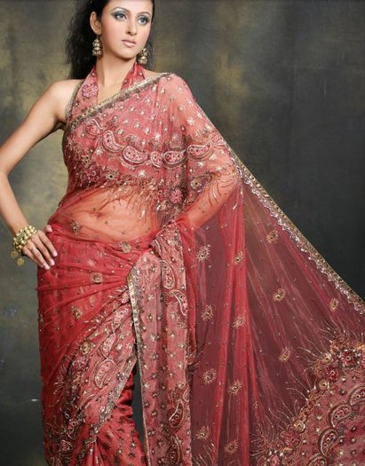 16974_275519223393_186537938393_3299986_7926702_n - SARI MARIAGE