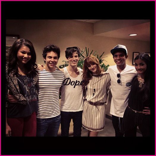 Allstar-Weekend-Zendaya-Coleman-Bella-Thorne-Pia-Mia