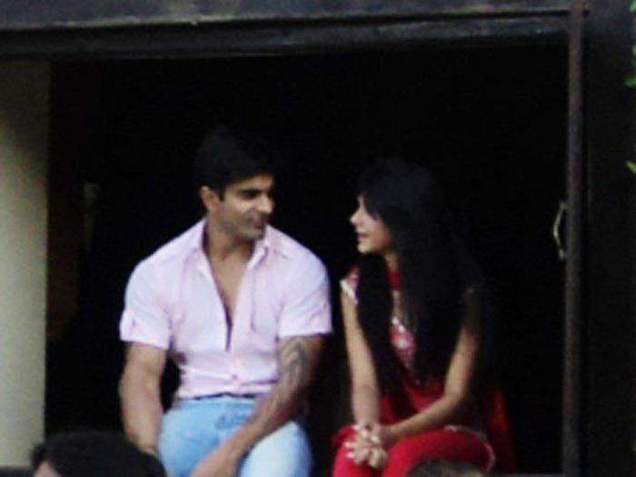 314313_256768404368935_137601739618936_745351_1307512564_n - KaJen Off-screen