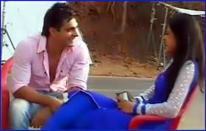 532220_347645248614583_137601739618936_989594_897043614_n - KaJen Off-screen