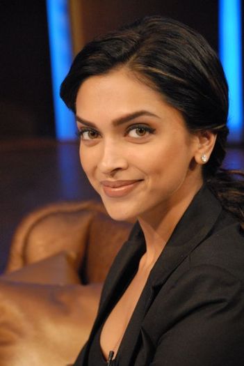 De acum,ea este fetitza pitzitza mea..... - episodul 3