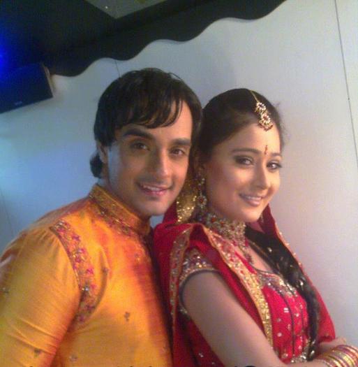 545692_386156674757311_367638546609124_1196337_498116306_n