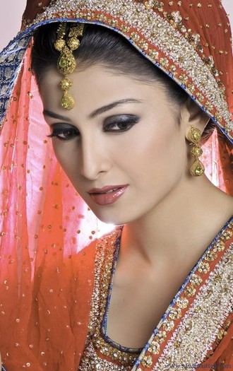 Actress-Model-Ayeza-Khan-4