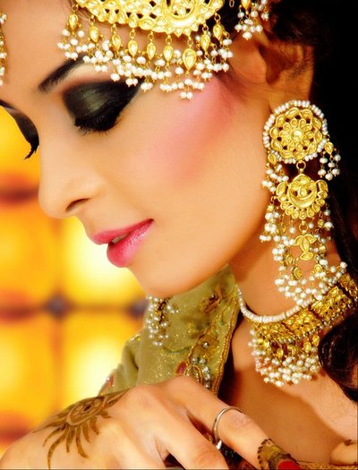 Bridal Natural Base MakeOver www.She9.blogspot.com (5)