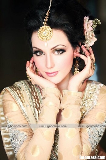 Gorgeous-Beautiful-Bridal-Makeup-2012-4