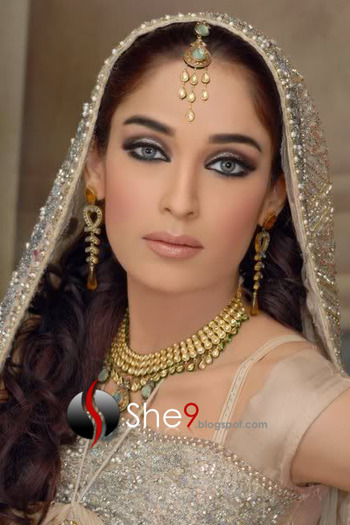 Indian Party Trendy Makeup www.She9.blogspot.com (2)