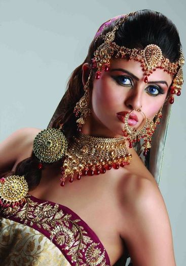 Pakistani-Indian-Bridal-Jewellery-latest-fashion