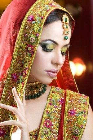 Saba Ansari Bridal Makeup Collection 2012 - The Brides Ready From Sabs The Saloon - 004 - www.Fashio - Podoabe indiene 2012