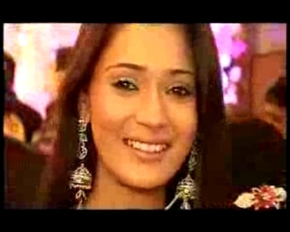 00_00_49 - sara khan poze noi