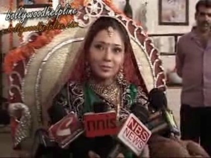 00_00_31 - sara khan poze noi