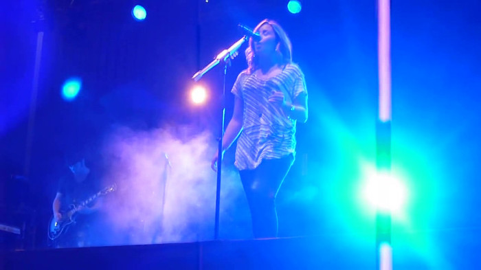 My Love Is Like A Star - Demi Lovato - Panama City_ April 13th. 2010